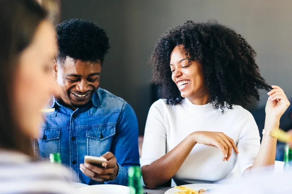 A happy couple. Time and Shared Experiences as a way of untangling the know of love triangle